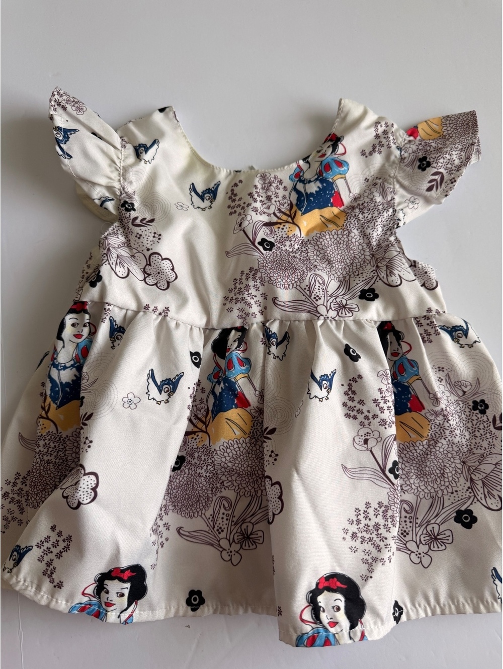 Snow White Floral Ruffle Top Size 3T/4T